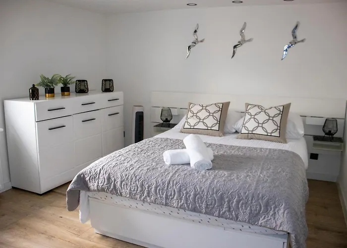 Q 10 Apartments, Czarna Perla